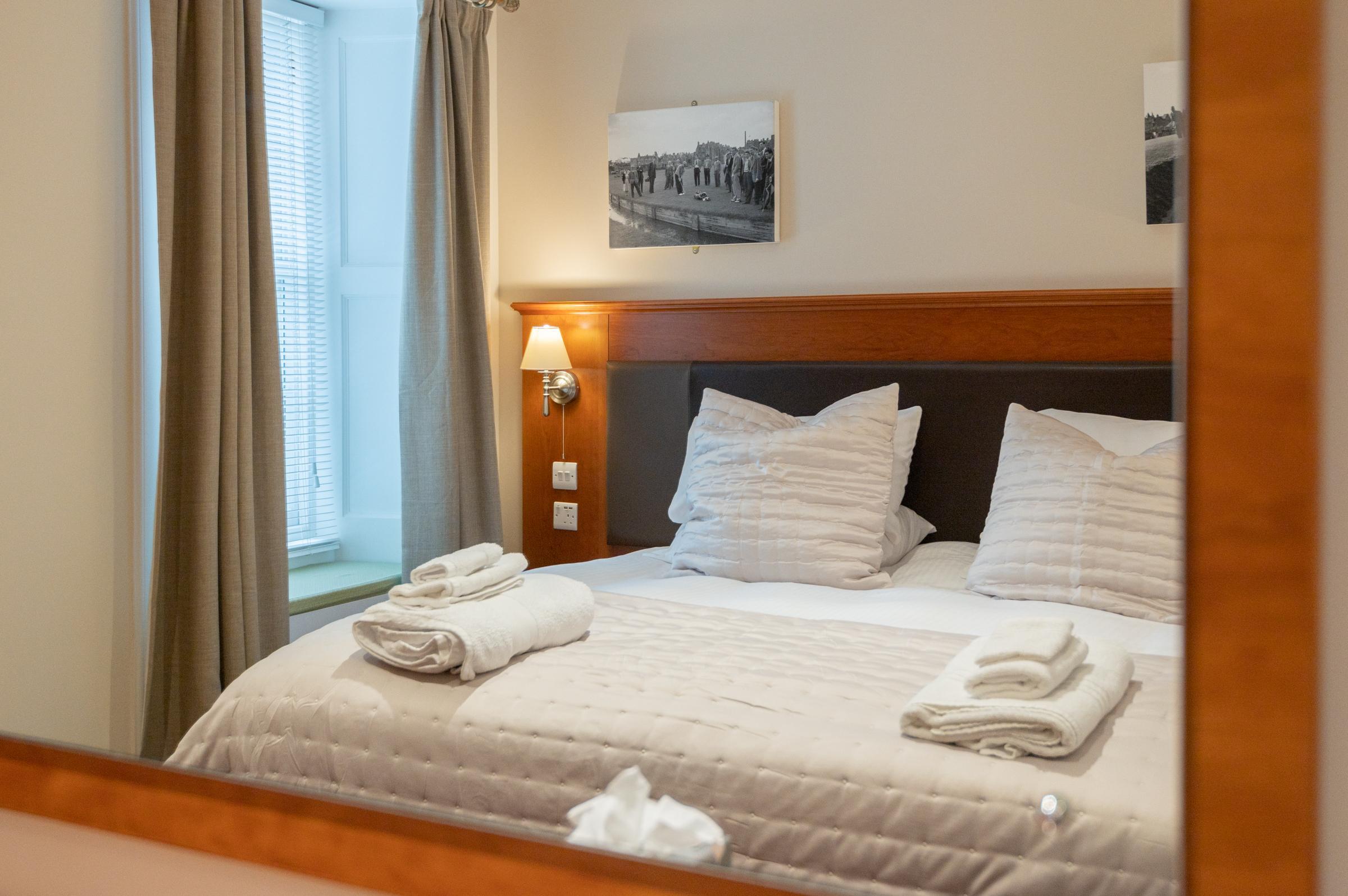 סנט אנדרוס 138 North Street - Luxury 2 Bed 2 Bath With Secret Garden, Summerhouse, Putting Green מראה חיצוני תמונה
