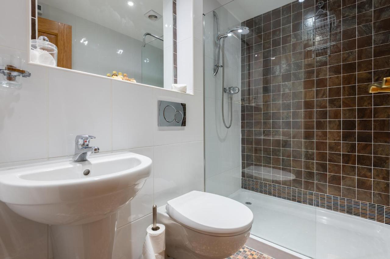 סנט אנדרוס 138 North Street - Luxury 2 Bed 2 Bath With Secret Garden, Summerhouse, Putting Green מראה חיצוני תמונה