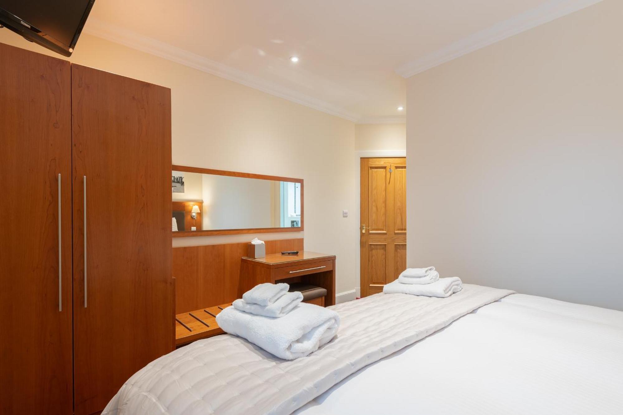 סנט אנדרוס 138 North Street - Luxury 2 Bed 2 Bath With Secret Garden, Summerhouse, Putting Green מראה חיצוני תמונה